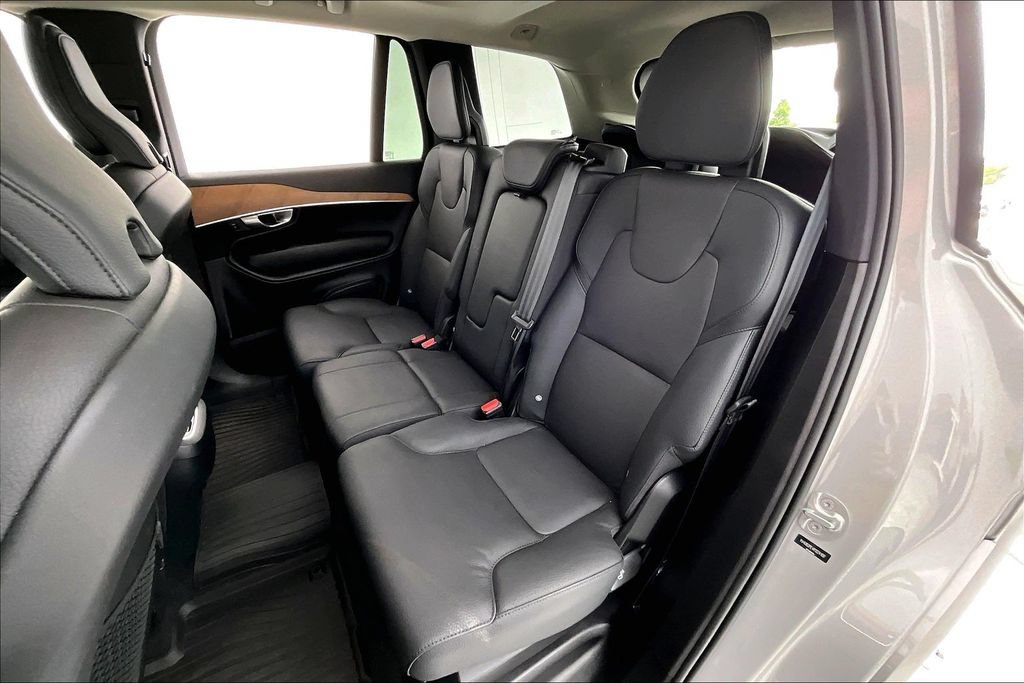 Certified 2024 Volvo XC90 B6 Plus AWD/4WD image 32