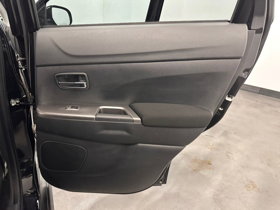 Used 2019 Mitsubishi Outlander Sport ES image 42