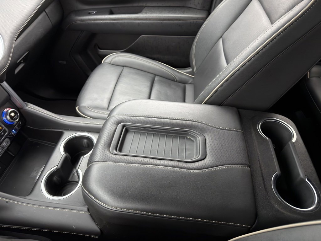 Used 2024 GMC Yukon SLT image 48