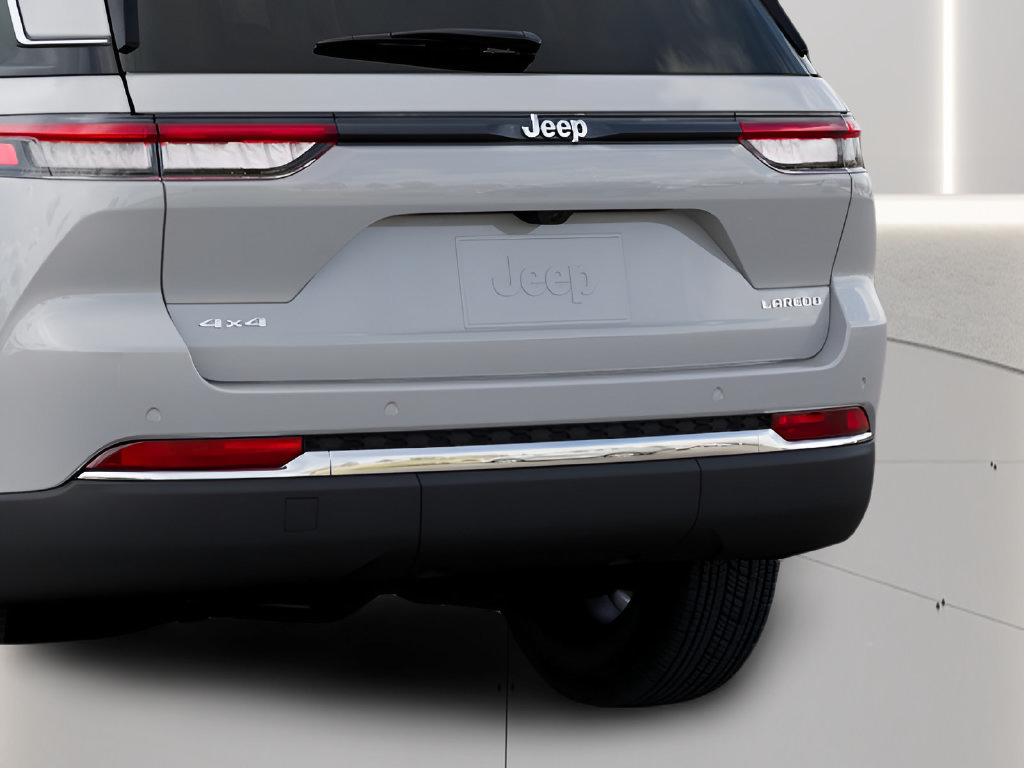 New 2026 Jeep Grand Cherokee Laredo X AWD/4WD image 13