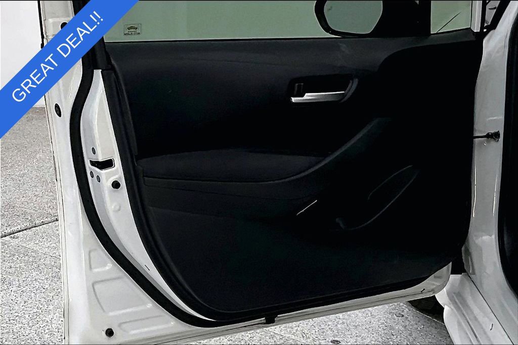 Used 2020 Toyota Corolla LE w/ LE Premium Package image 24