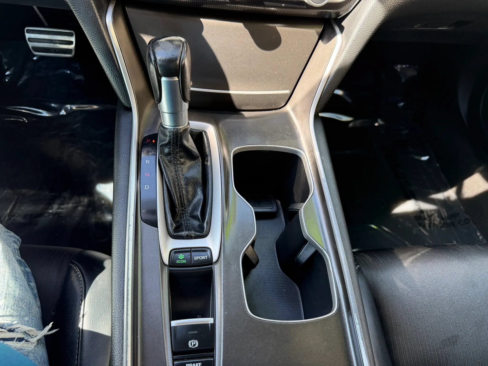Used 2018 Honda Accord Sport image 17