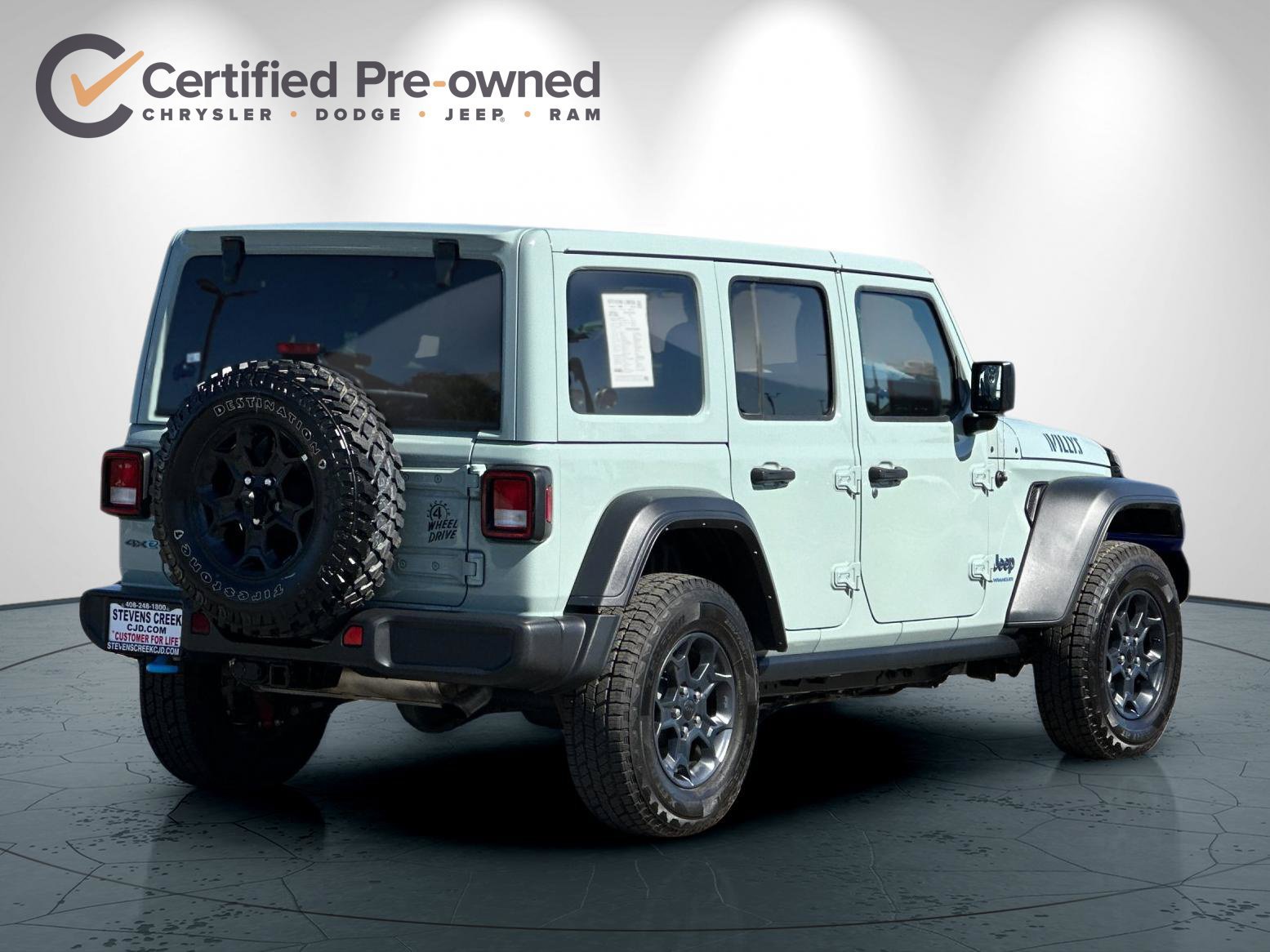 Used 2023 Jeep Wrangler Unlimited w/ Cold Weather Group AWD/4WD image 4