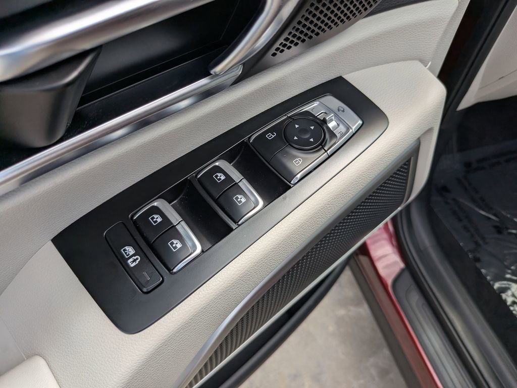 Certified 2023 Kia Telluride EX w/ EX Captain's Chair Package AWD/4WD image 21