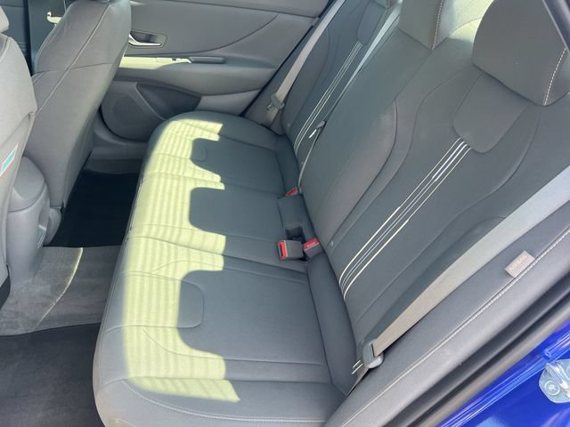 Certified 2025 Hyundai Elantra SEL FWD image 37