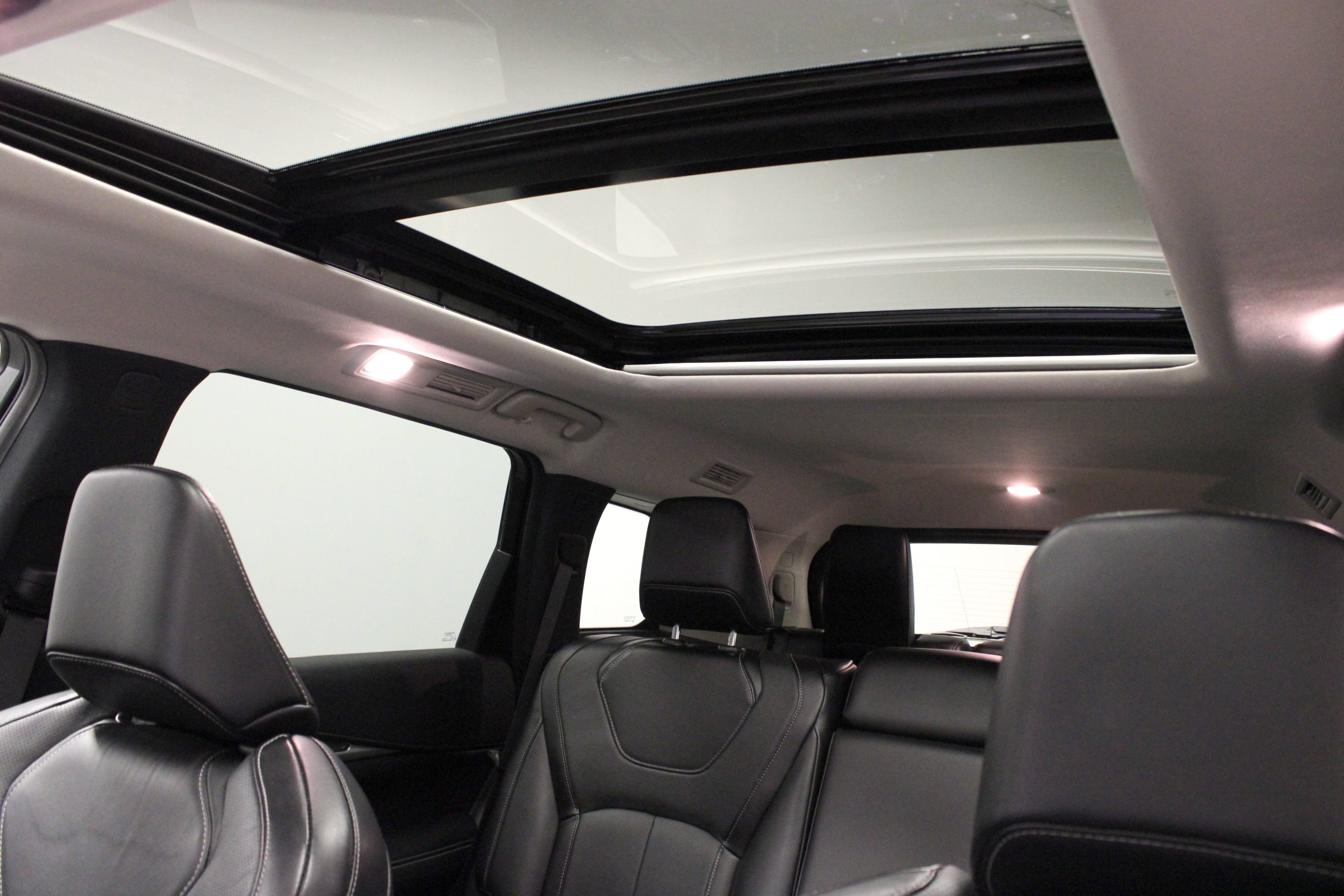 Used 2024 INFINITI QX60 Luxe AWD/4WD image 10
