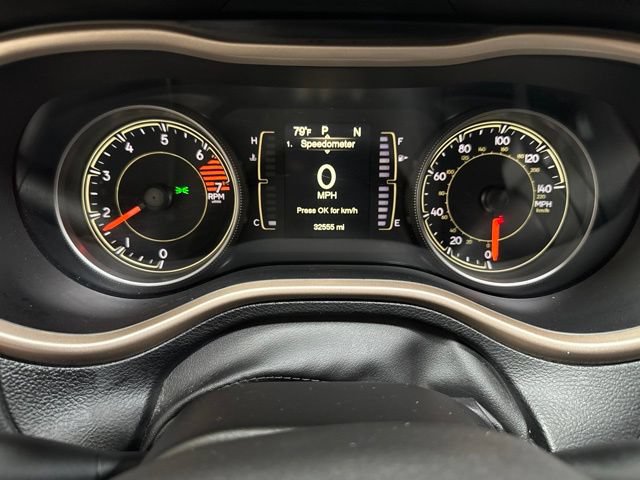 Used 2018 Jeep Cherokee Latitude w/ Safety Group AWD/4WD image 14