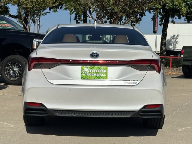 Used 2019 Toyota Avalon Limited w/ Advanced Safety Package FWD image 4