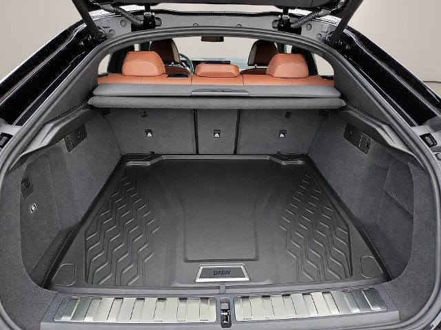 New 2027 BMW X6 M60i AWD/4WD image 9