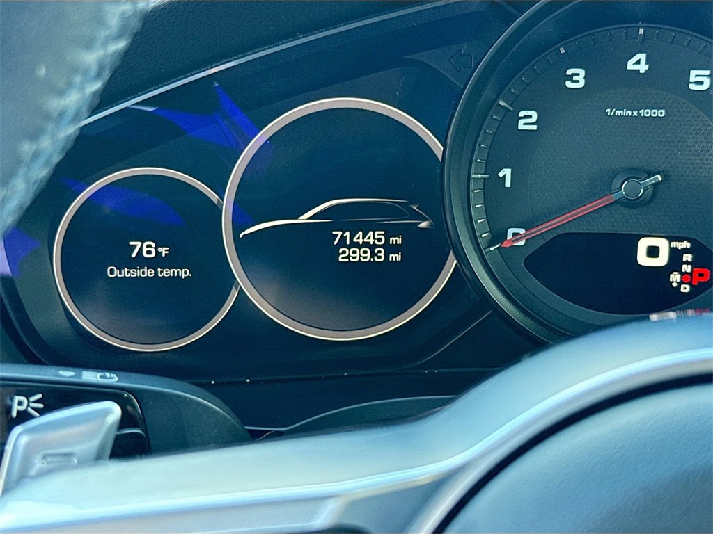 Used 2020 Porsche Cayenne image 13