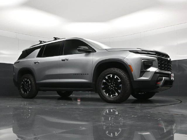 Used 2025 Chevrolet Traverse Z71 w/ Driver Confidence Package AWD/4WD image 63