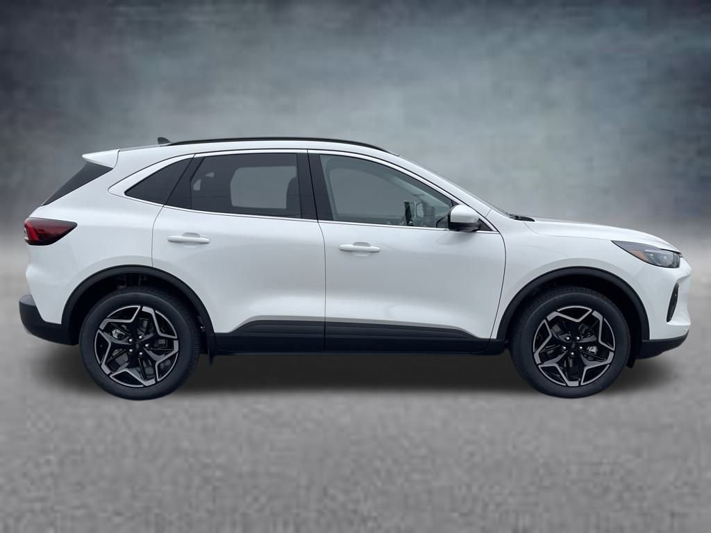 New 2026 Ford Escape Platinum w/ Premium Technology Package image 4