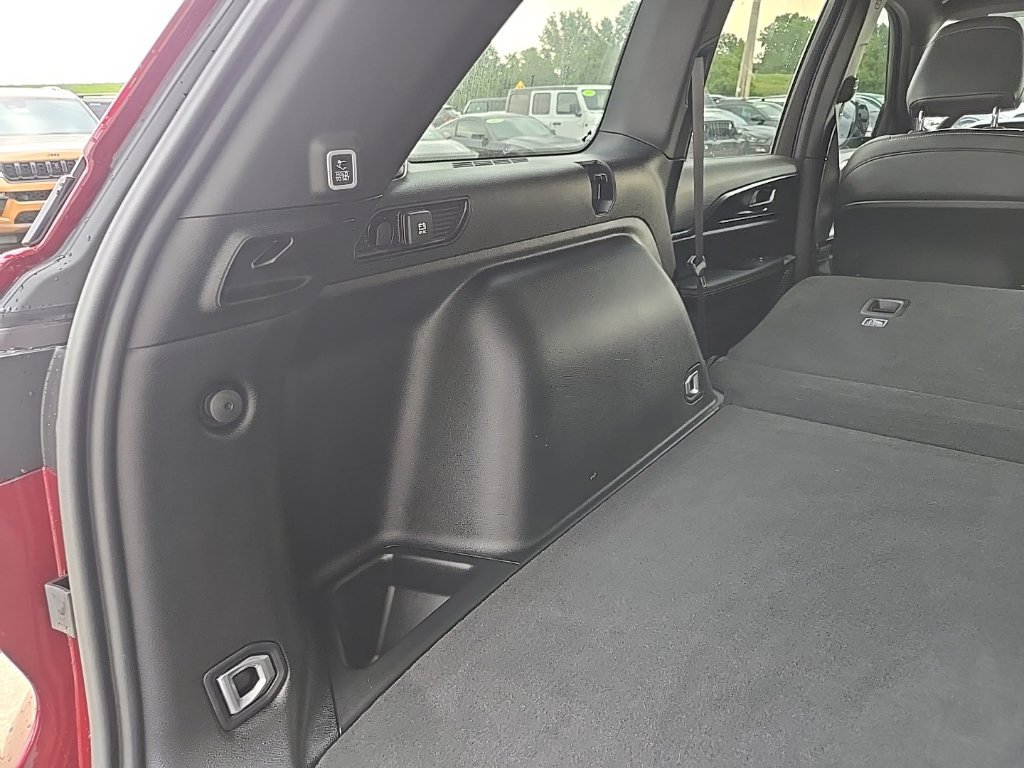 Used 2023 Jeep Grand Cherokee Altitude AWD/4WD image 90