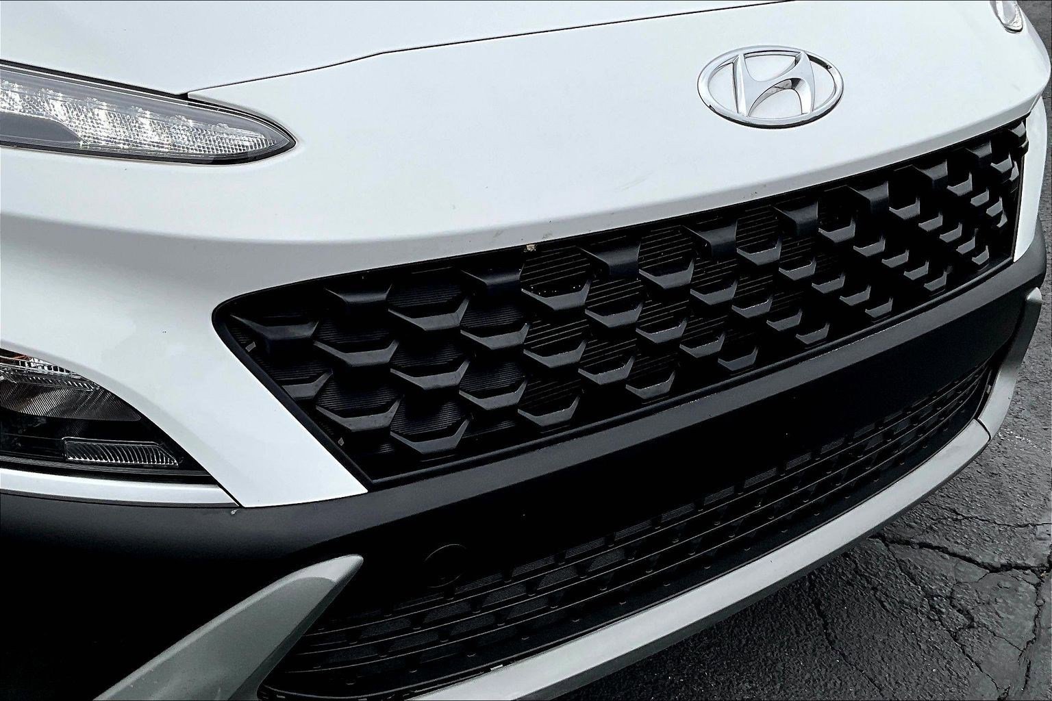 Used 2022 Hyundai Kona SEL image 32