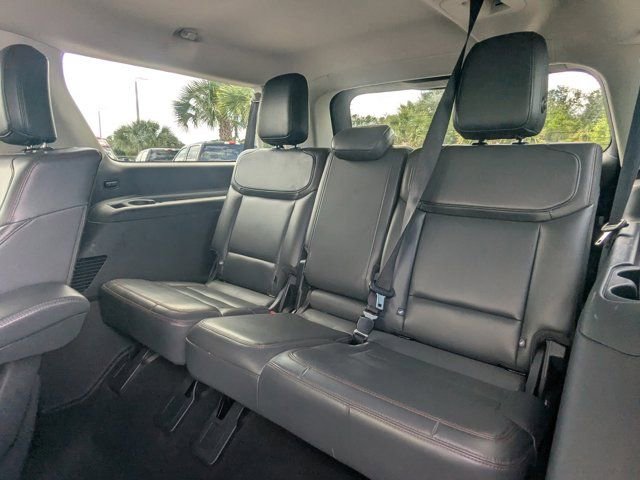 Used 2025 Ford Expedition Max Active AWD/4WD image 16