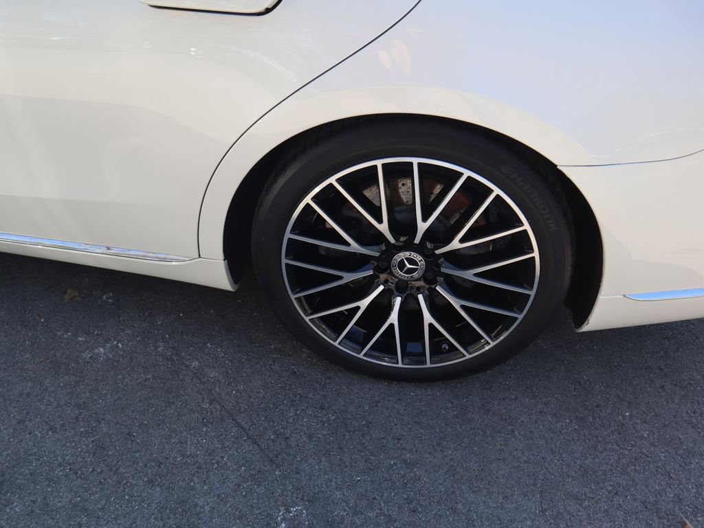 Certified 2023 Mercedes-Benz S 580 4MATIC Sedan image 9