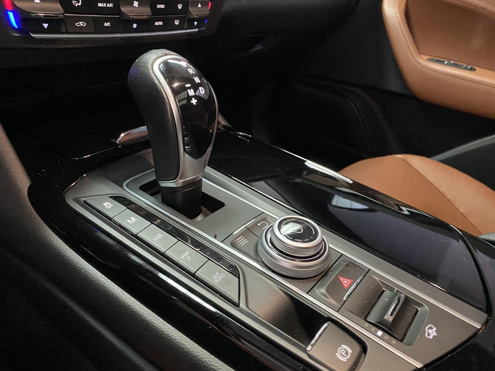 Used 2018 Maserati Levante image 24