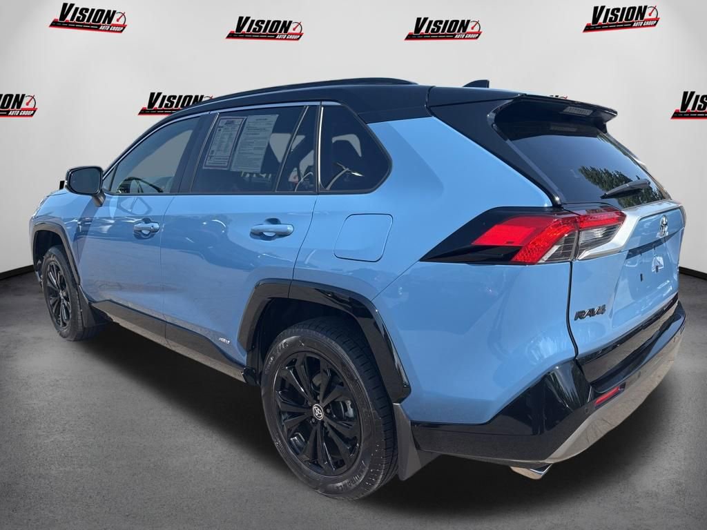 Used 2025 Toyota RAV4 XSE w/ Advanced Technology Package AWD/4WD image 9
