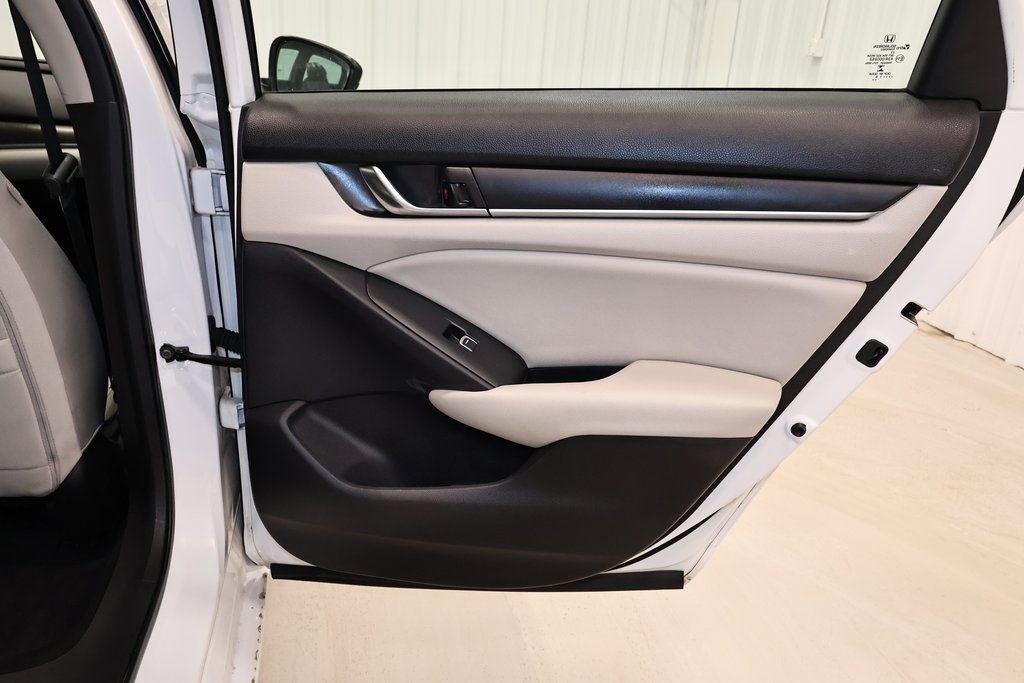 Used 2019 Honda Accord LX image 16