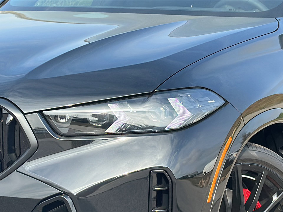 New 2026 BMW X6 xDrive40i w/ Climate Comfort Package image 4