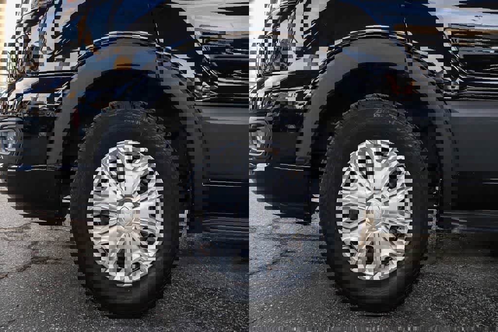 Used 2024 Ford Transit 350 XLT image 11