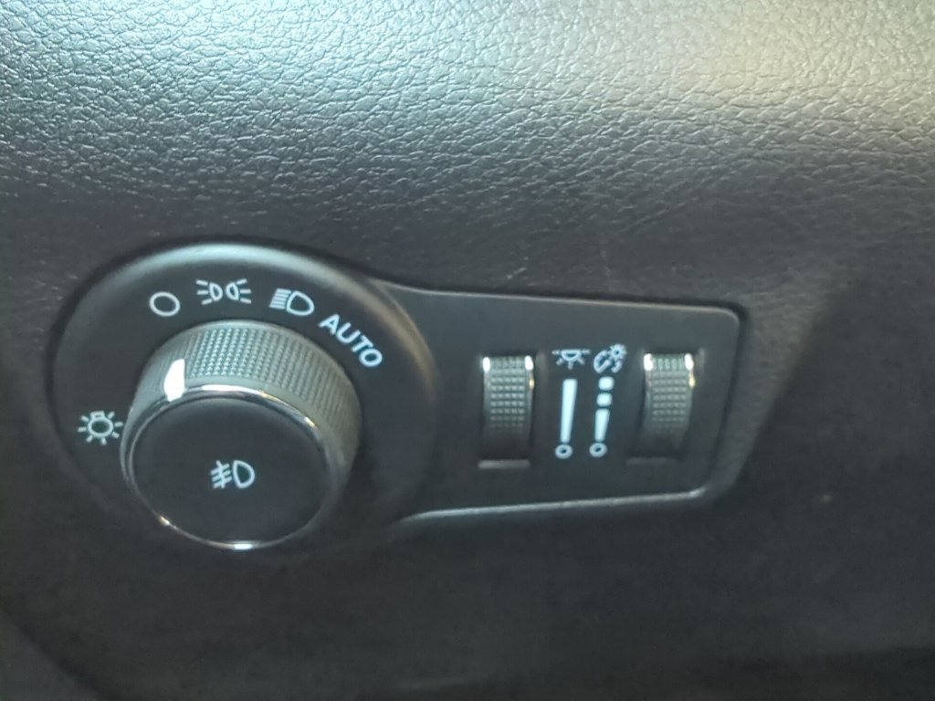Used 2022 Jeep Compass Trailhawk w/ Trailhawk Elite Group AWD/4WD image 26