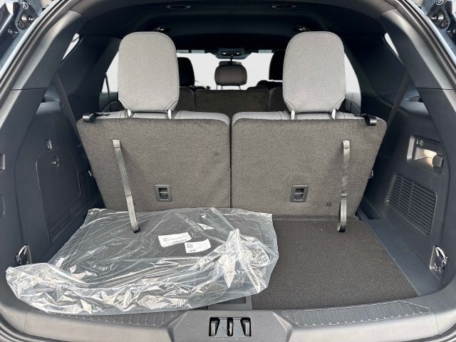 New 2027 Ford Explorer Active RWD image 12