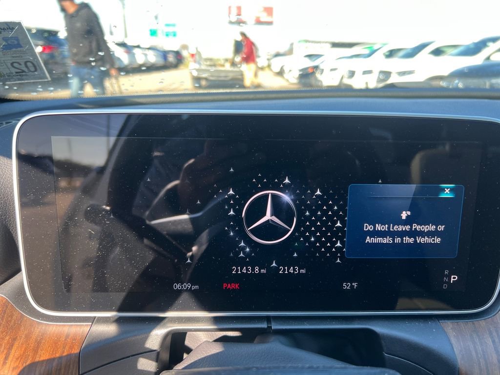 Certified 2025 Mercedes-Benz C 300 Sedan image 21