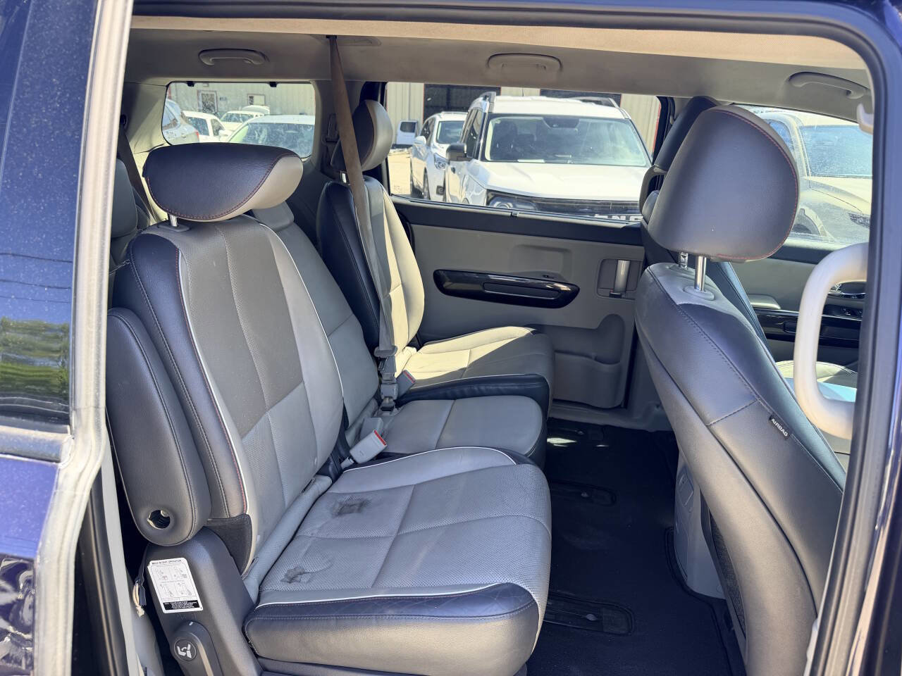 Used 2018 Kia Sedona EX image 18