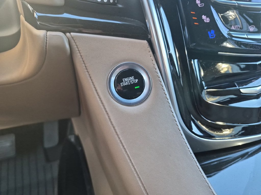 Used 2020 Cadillac Escalade ESV Platinum AWD/4WD image 24