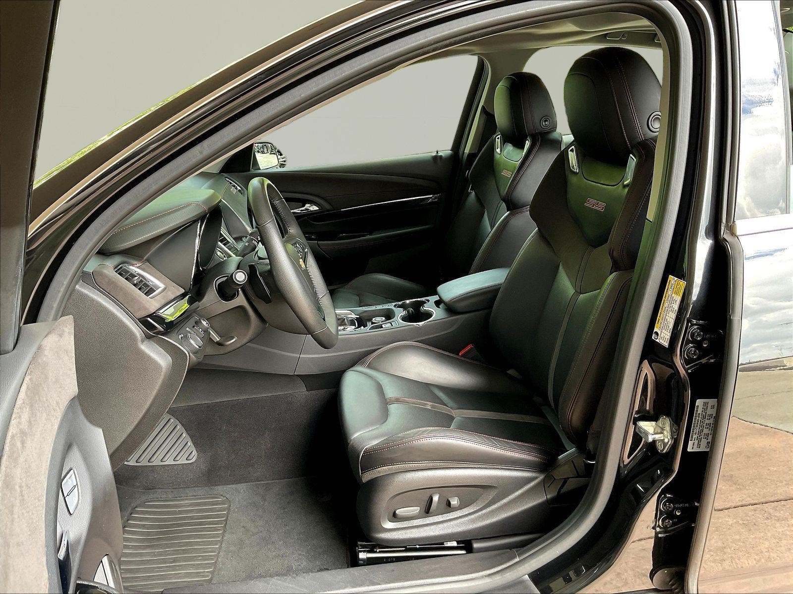 Used 2016 Chevrolet SS RWD image 21