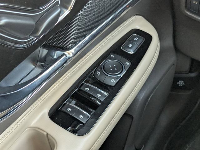 Used 2022 Lincoln Corsair Reserve w/ Luxury Package image 19