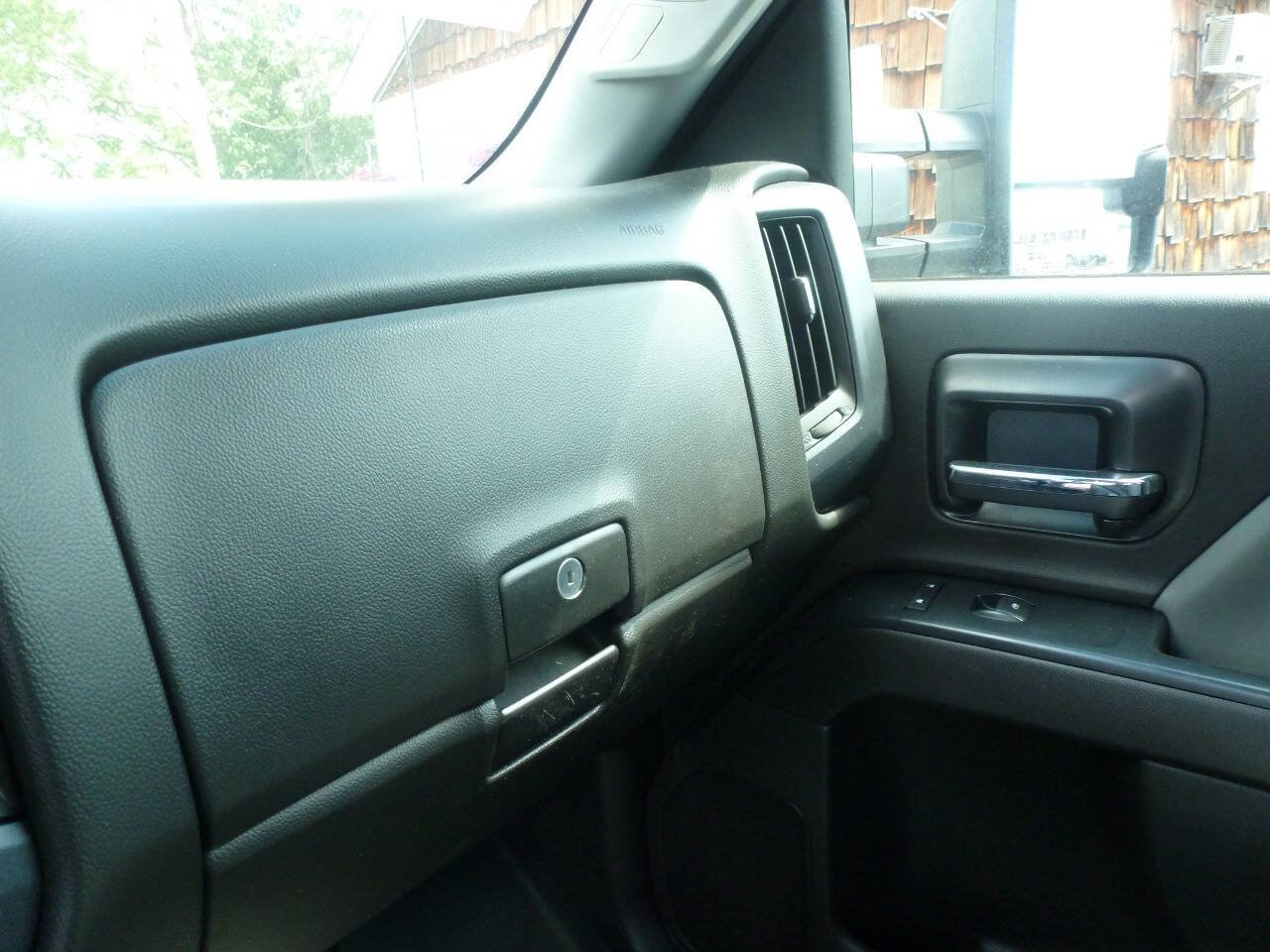 Used 2018 Chevrolet Silverado 2500 W/T w/ WT Convenience Package AWD/4WD image 29