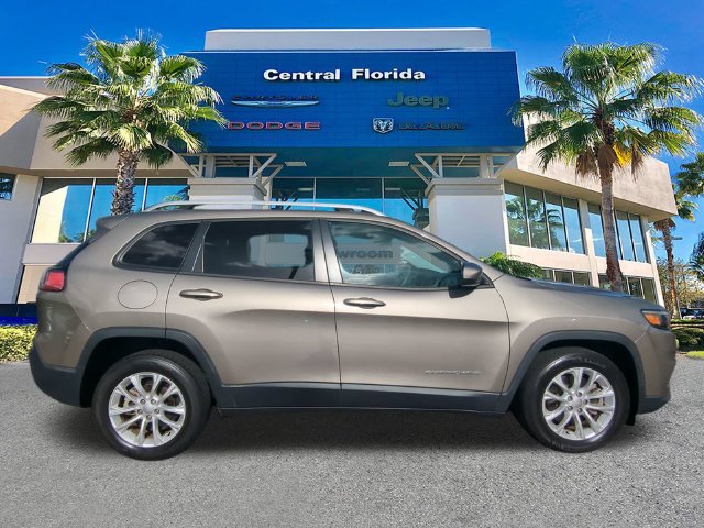 Used 2020 Jeep Cherokee Latitude FWD image 4
