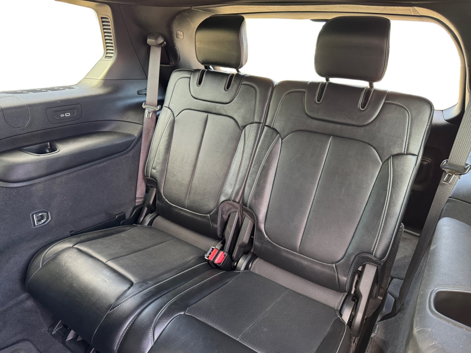 Used 2022 Jeep Grand Cherokee L Overland w/ Luxury Tech Group IV AWD/4WD image 16