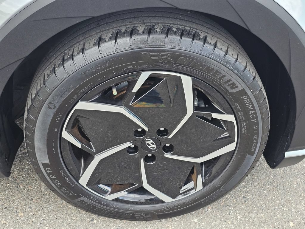 Certified 2024 Hyundai Ioniq 5 SE RWD image 10