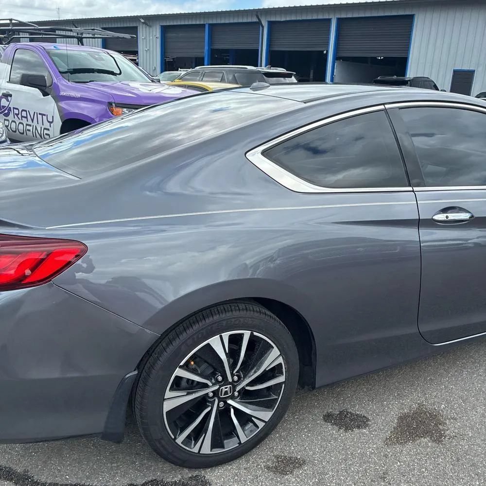 Used 2017 Honda Accord EX-L image 9