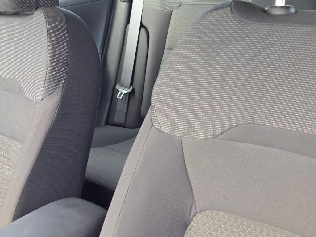 Used 2025 Nissan Kicks S image 20