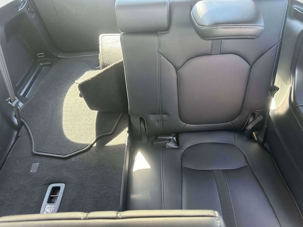 Used 2023 Honda Pilot Touring image 10