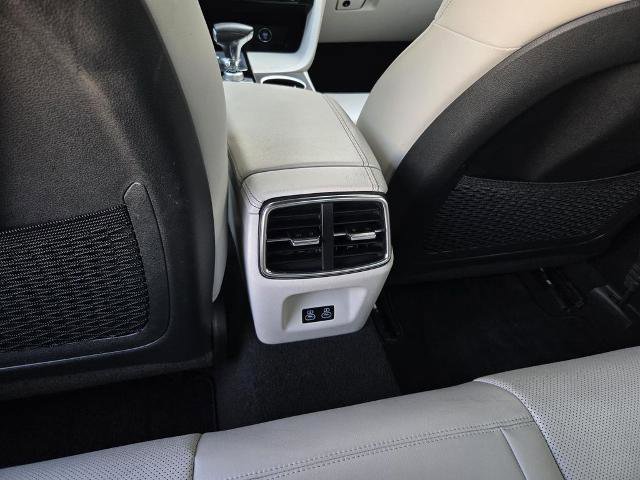 Used 2025 Genesis G70 2.5T AWD/4WD image 12