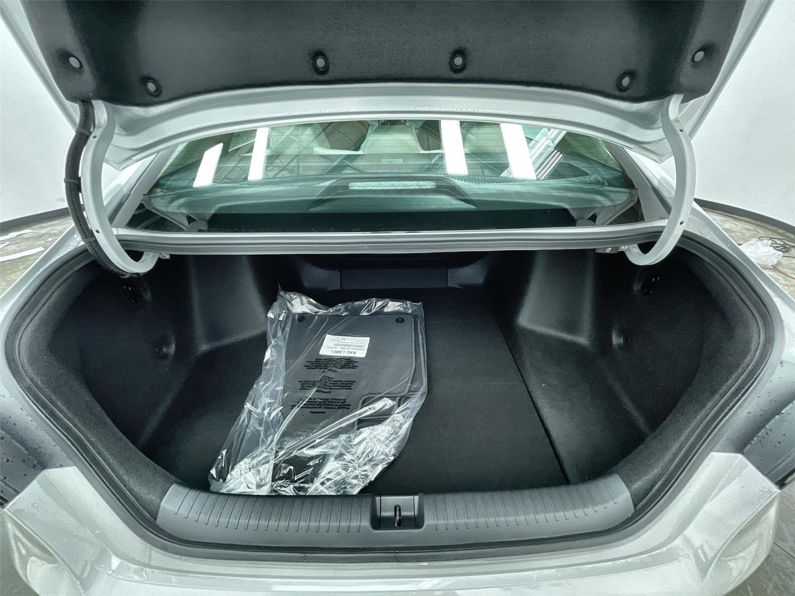 New 2026 Honda Accord LX image 30