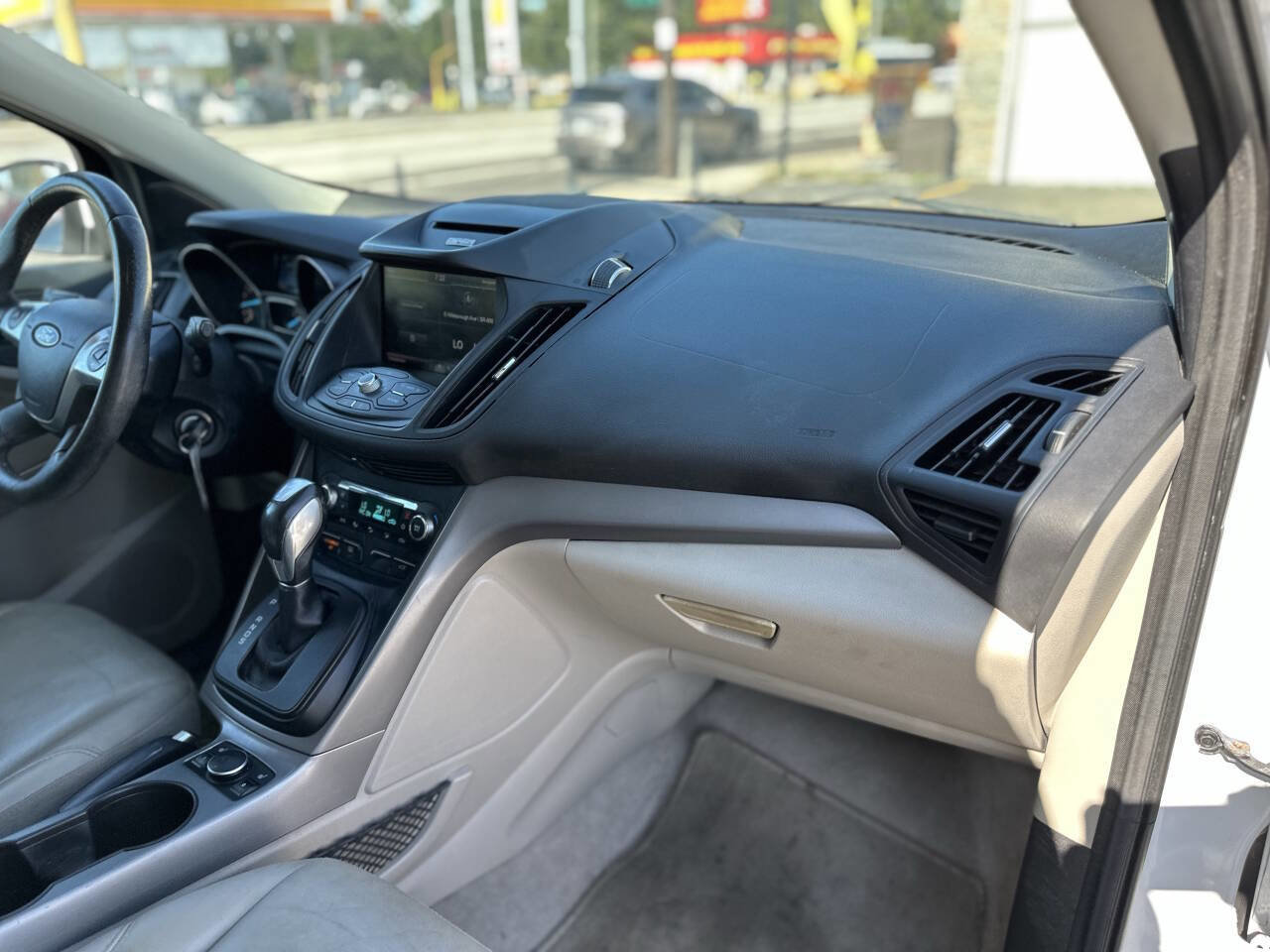 Used 2015 Ford Escape SE w/ Equipment Group 201A image 25