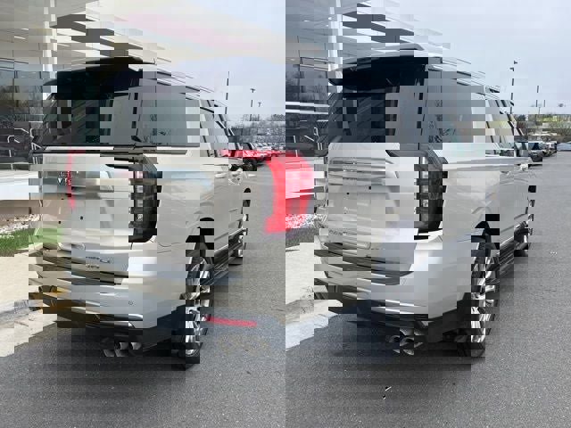 Used 2022 GMC Yukon XL Denali image 8