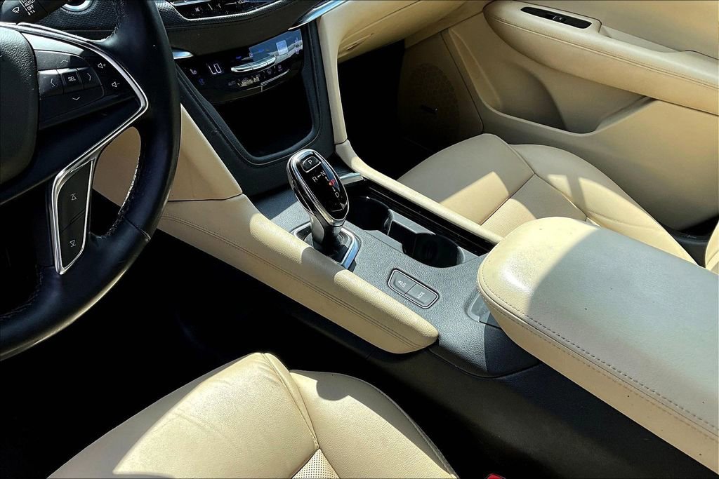 Used 2019 Cadillac XT5 Premium Luxury image 21