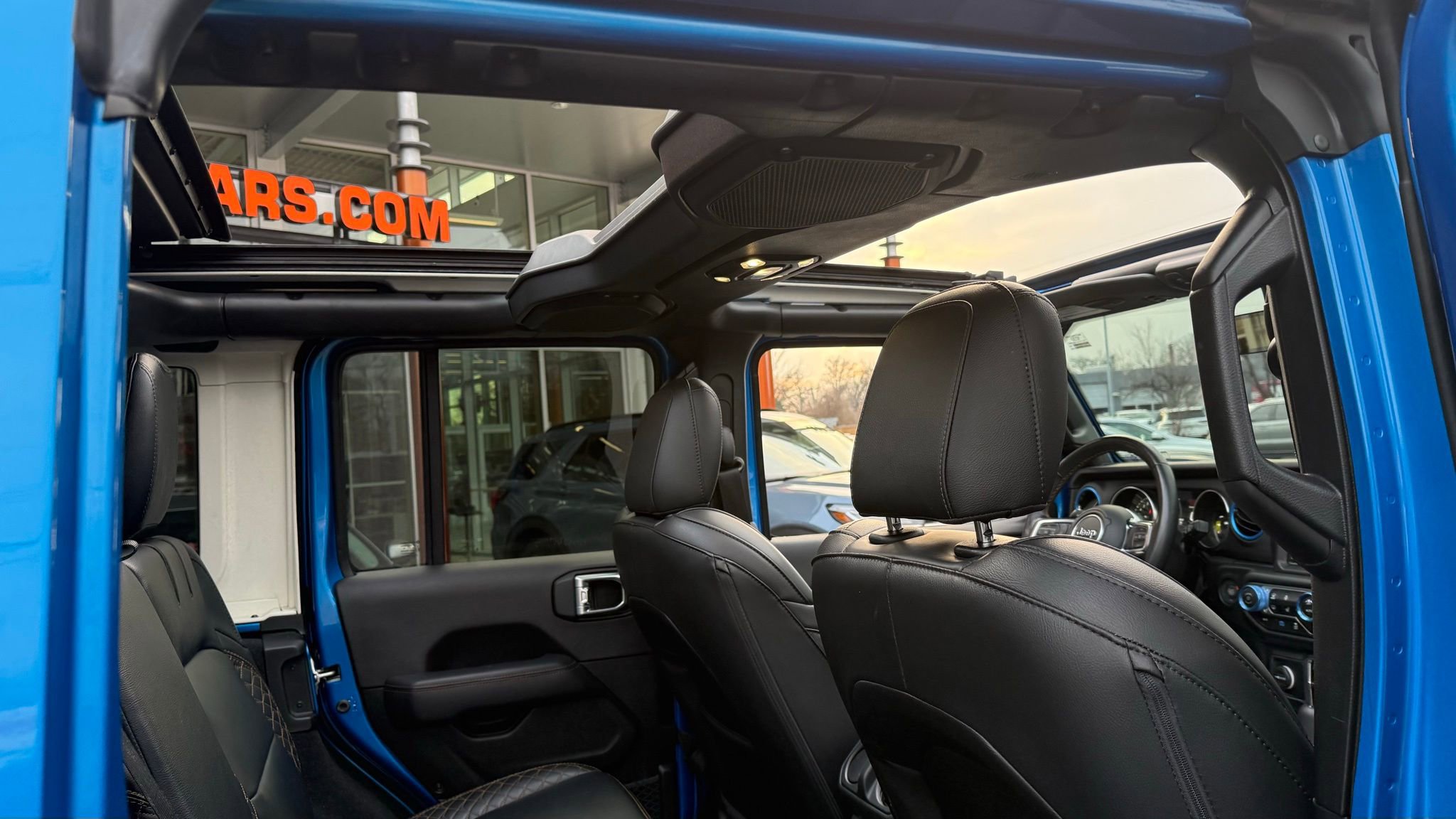 Used 2022 Jeep Wrangler Unlimited Sahara image 22