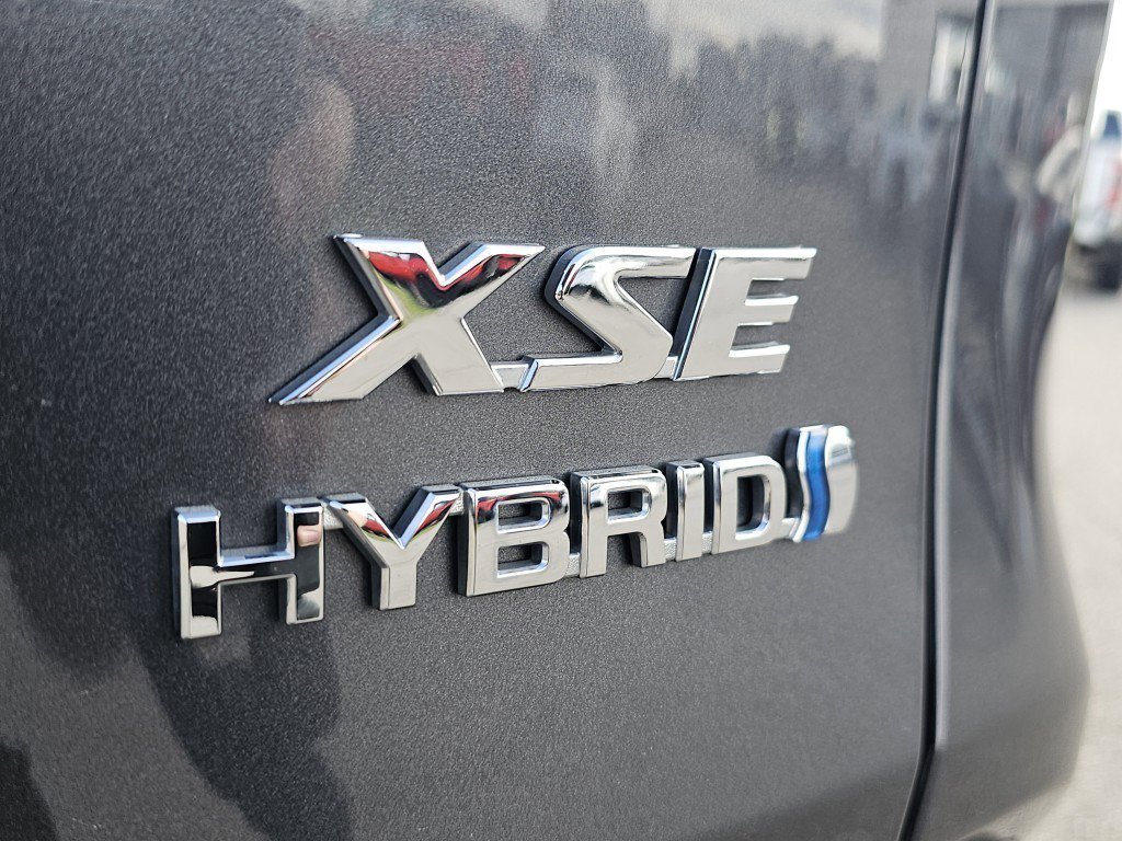 Used 2023 Toyota RAV4 XSE w/ XSE Grade Weather Package image 18