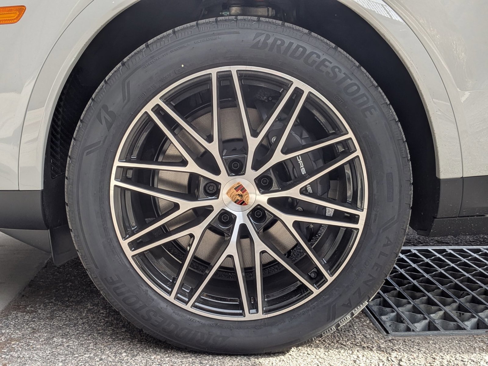 New 2026 Porsche Cayenne Coupe image 30