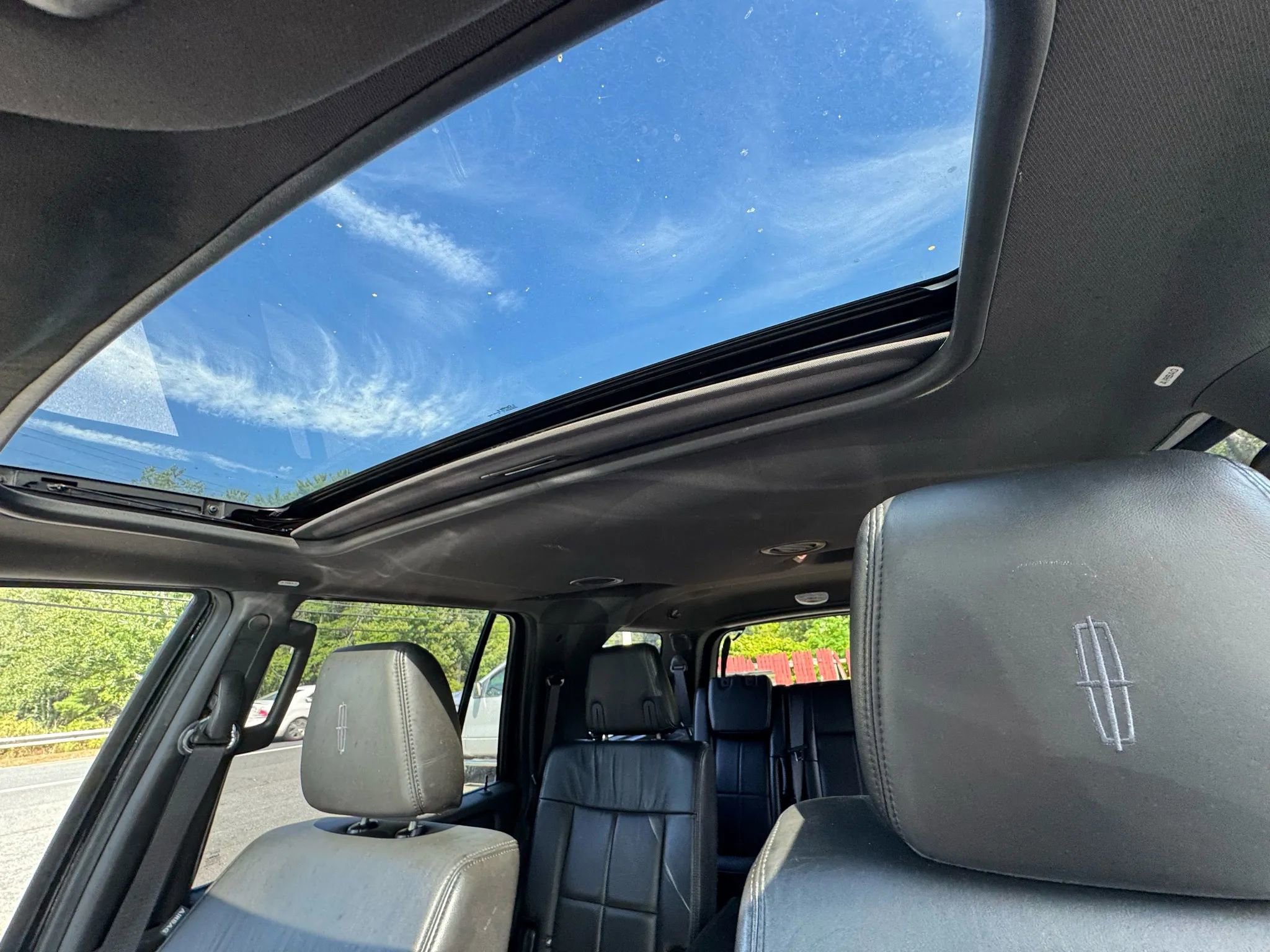 Used 2013 Lincoln Navigator 4WD image 20