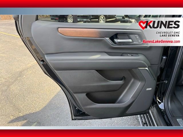 New 2026 GMC Yukon Denali w/ Denali Reserve Package image 18