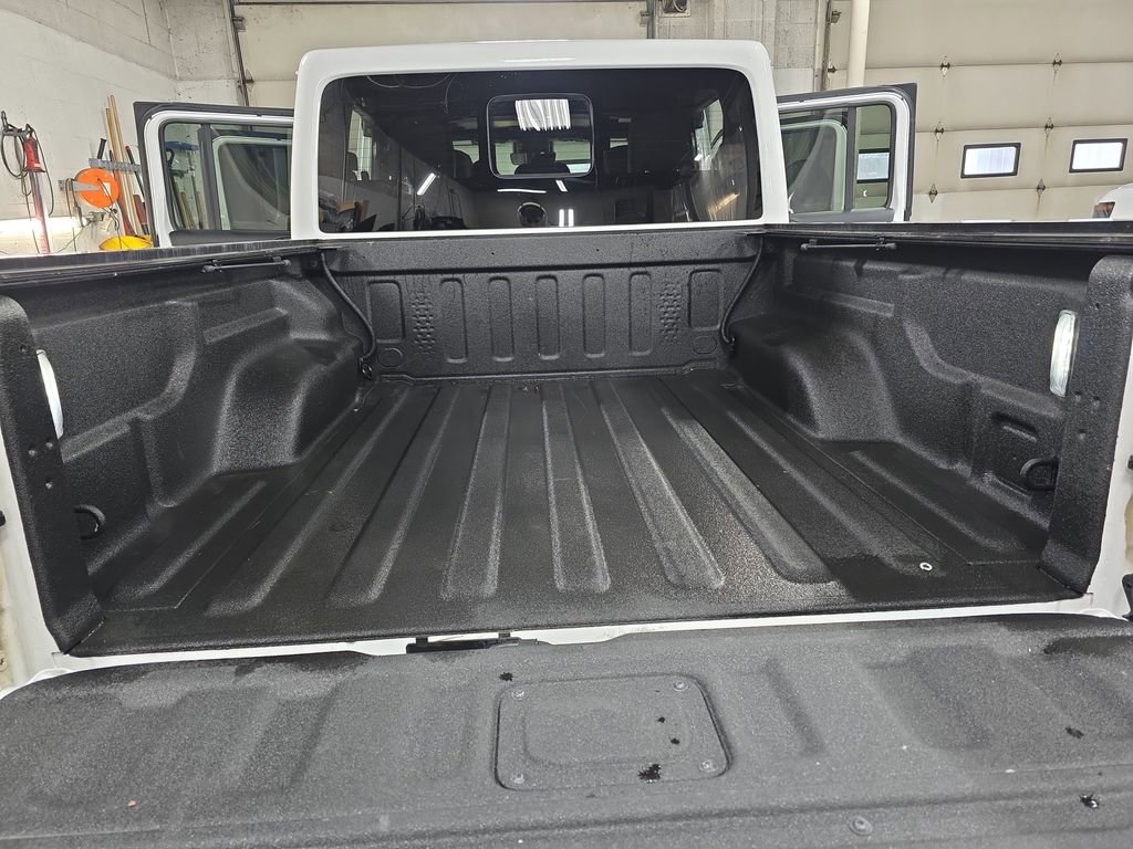 Used 2021 Jeep Gladiator Overland w/ Advanced Safety Group image 12